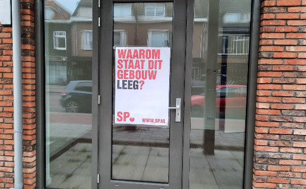 SP In Actie Tegen Leegstand Nieuwbouw! :: SP Veenendaal